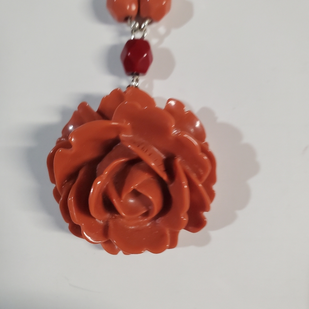 Avon Red and Orange Rose Necklace - Picture 2 of 6